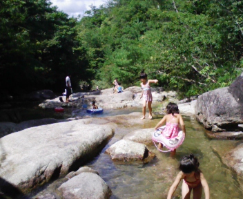 川遊び2.jpg