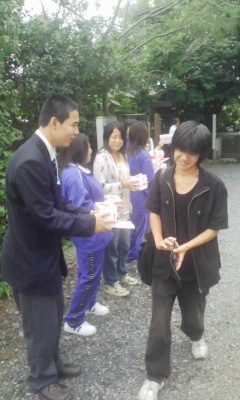 赤い羽根.jpg