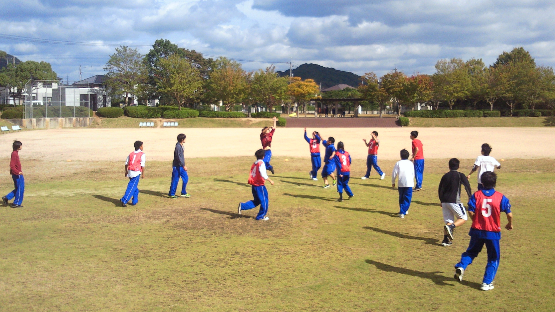 2012101813490000.jpg