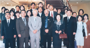 �h�C�c�E�A�[�w���s�V�l�����������������A�e�X���m�u���̏W���ʐ^